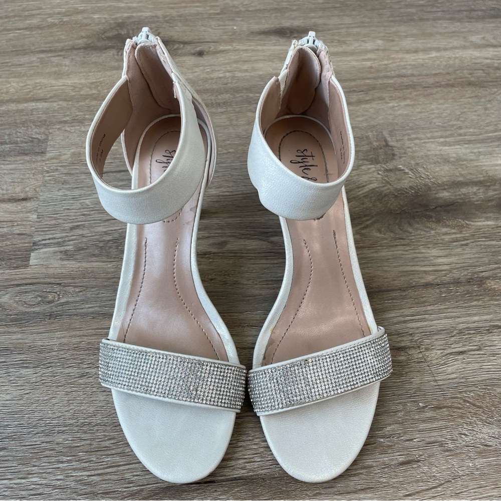 Style & Co White Heels with Sparkly Toe Strap